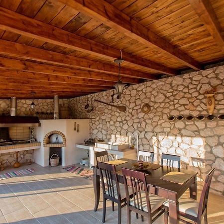 Piedra Villa Troianata Bagian luar foto
