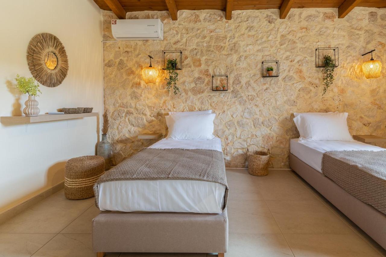 Piedra Villa Troianata Bagian luar foto