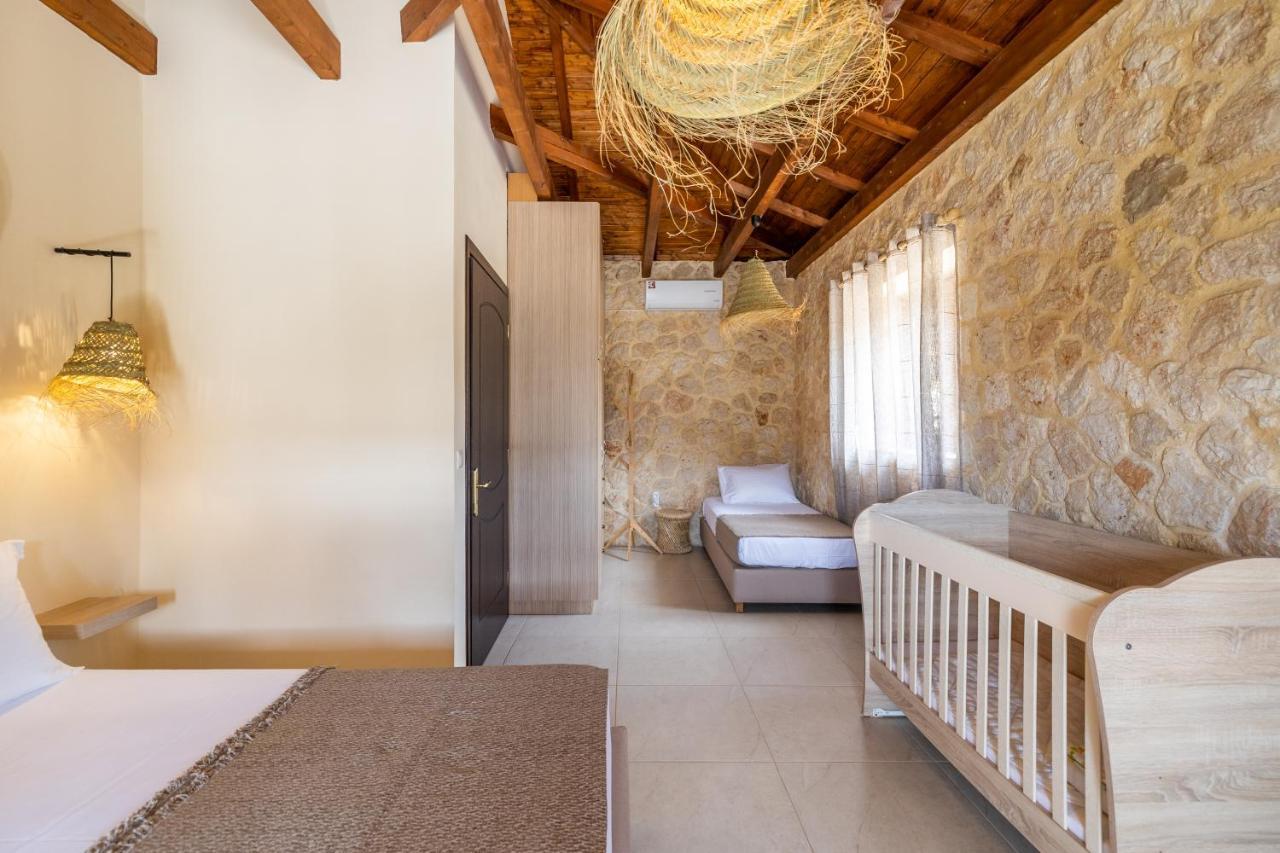 Piedra Villa Troianata Bagian luar foto
