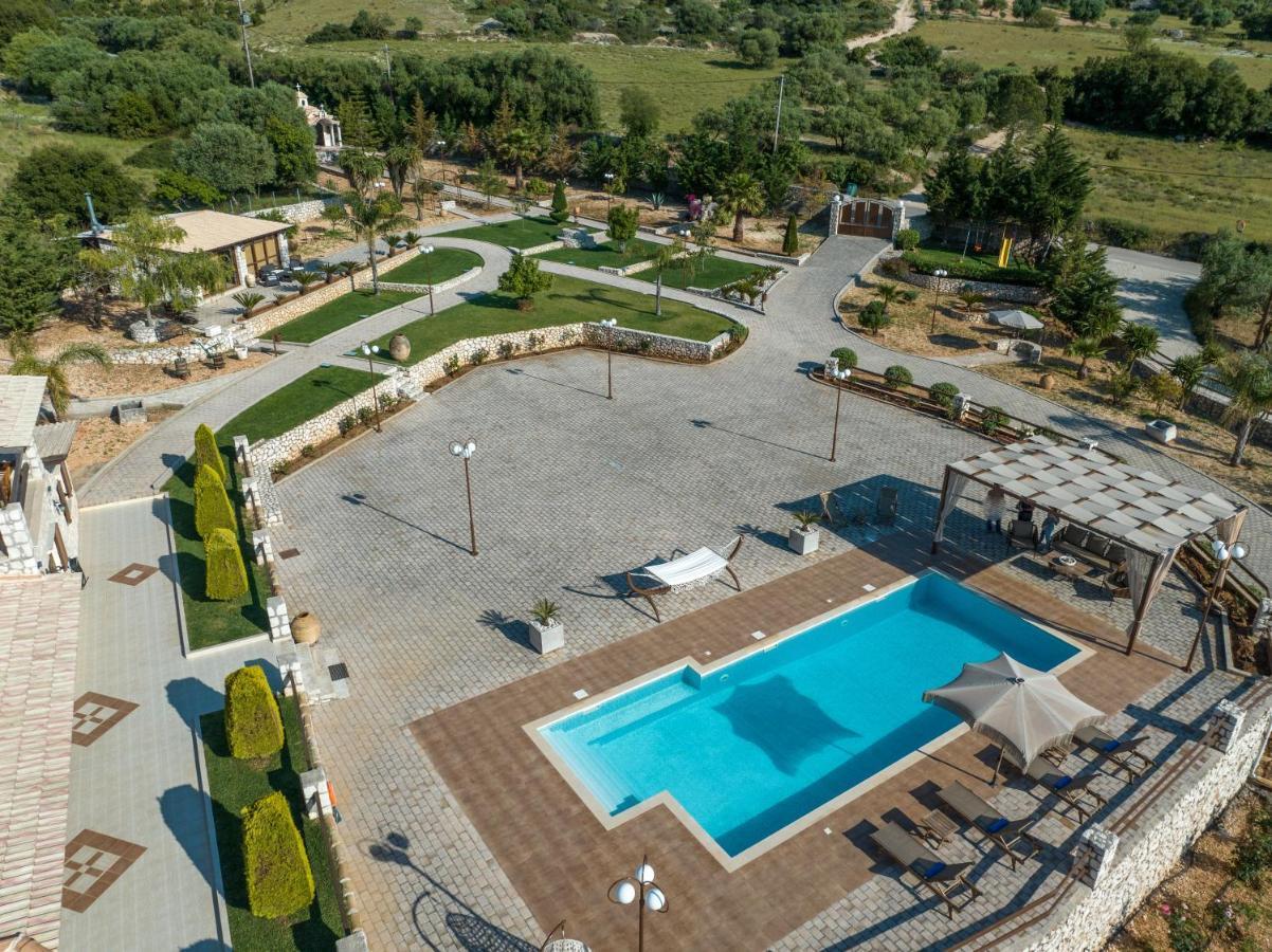 Piedra Villa Troianata Bagian luar foto