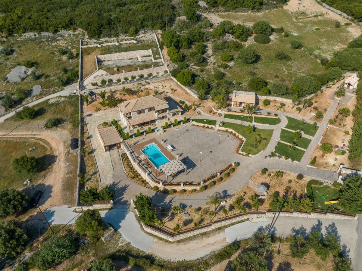 Piedra Villa Troianata Bagian luar foto